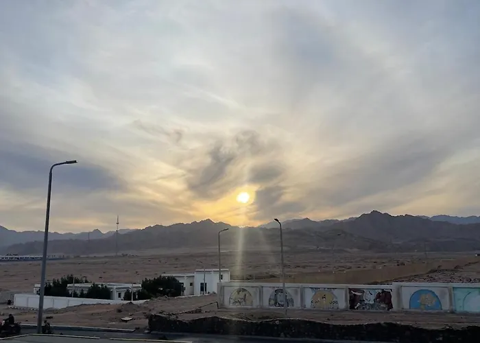 Apartment Muse At Fanar Lighthouse *